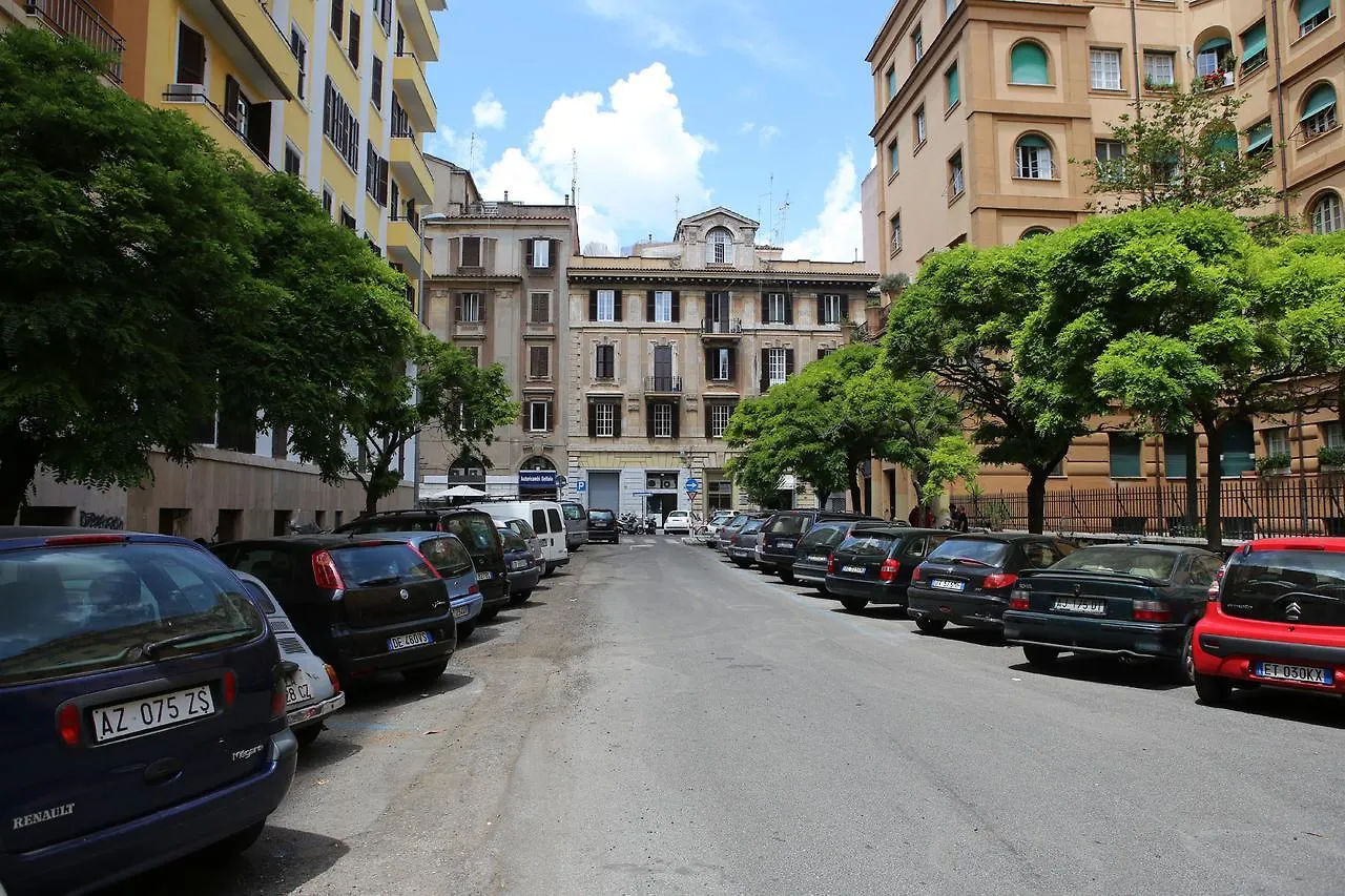 Azzurro San Pietro Apartment Rome